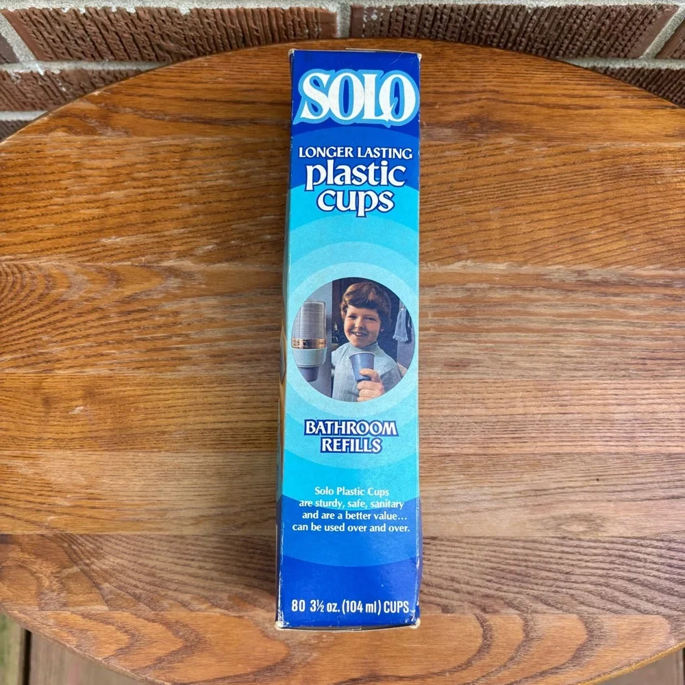 80-pack Solo Cups 3.5 oz size Refills for bathroom dispensers 1960’s Sealed